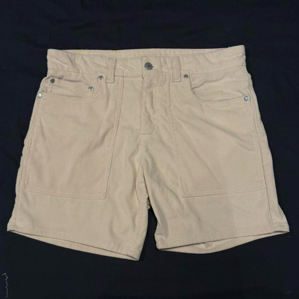 Wesc Cream corduroy shorts Size 30 (30W) - Picture 2 of 5
